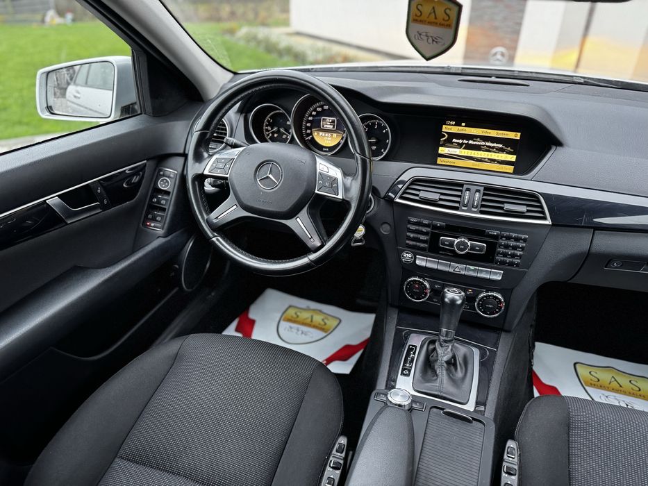 Mercedes Benz C200 / w204 facelift / Automat / Cash sau rate