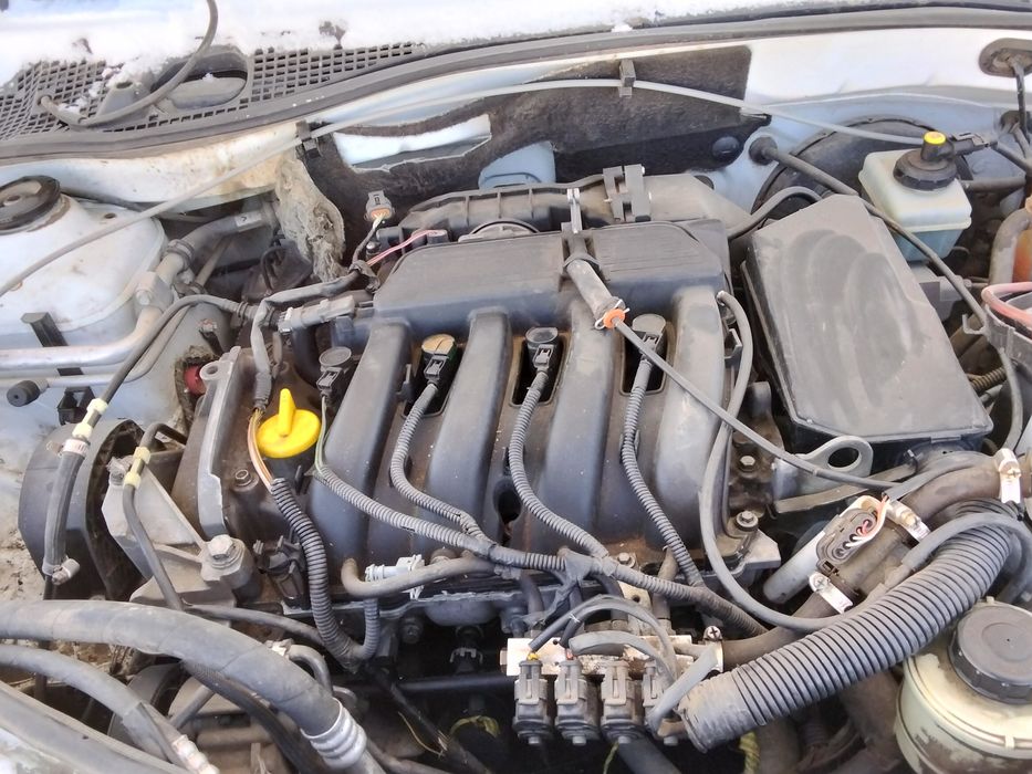 Продам ларгус требуется ремонт