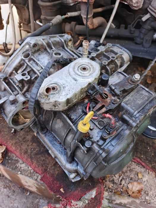 Запчасти Golf , салон