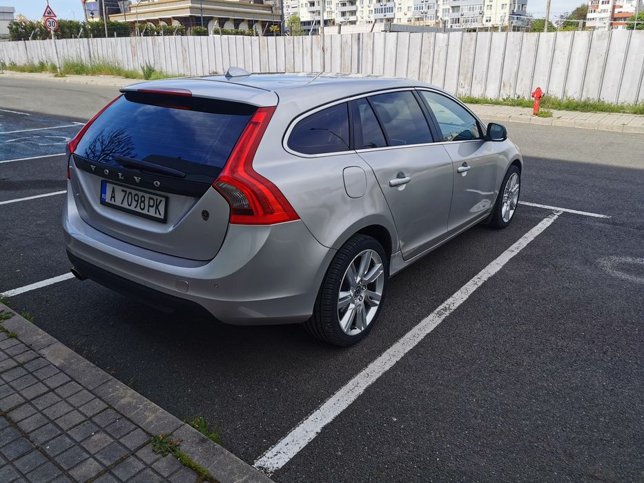 Волво V60 на части