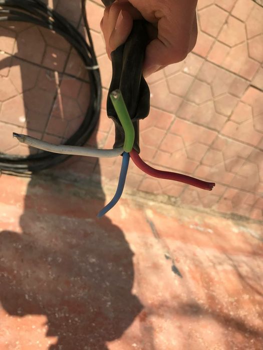 Kabel 380v deyarli yangi