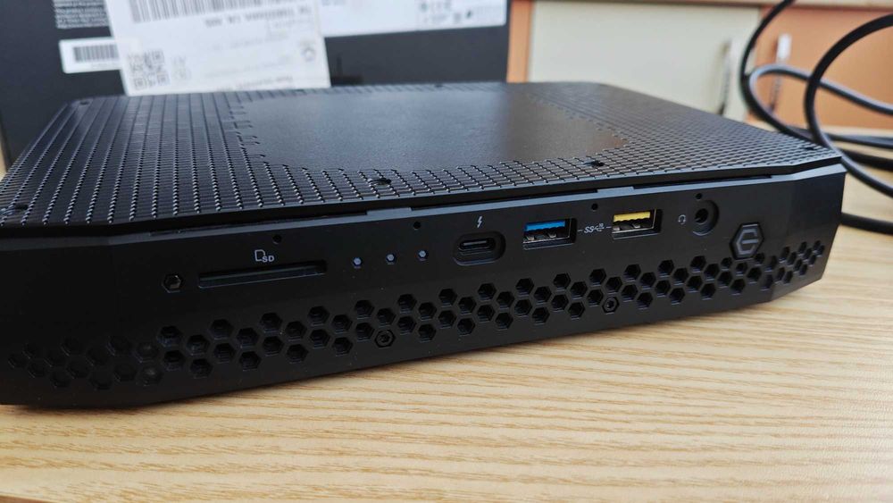 Mini PC Intel i7 11-gen 1165G7, 64GB RAM, 2TB SSD