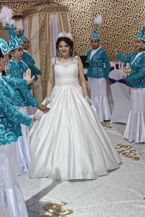 Продам свадебное платье