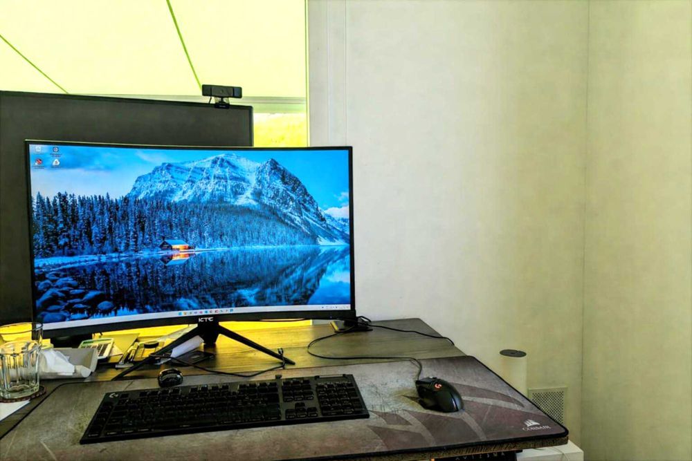 Монитор KTC 32" Curved, 240Hz, 1440P QHD FAST IPS панел, HDR400