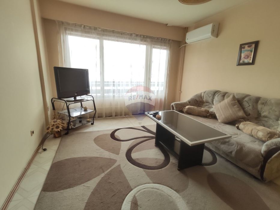 Продава се Двустаен апартамент в Варна, Младост 1 - 61 кв.м за 1212 €/кв.м - Снимка #1