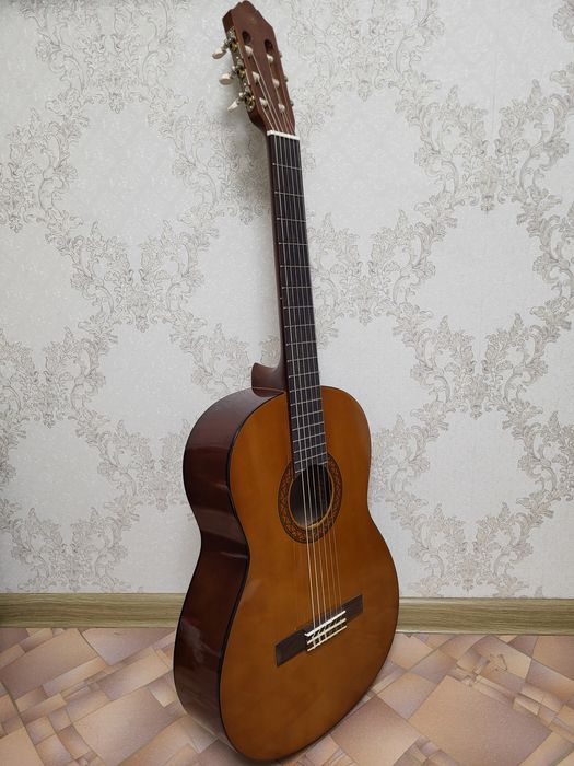 Классическая гитара Yamaha c40