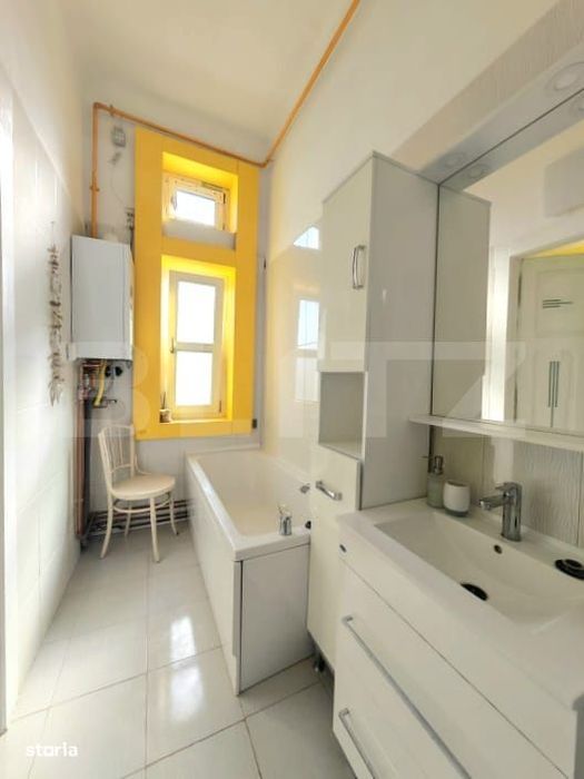 Apartament decomandat 3 camere, 73.80 mp, zona Sinaia