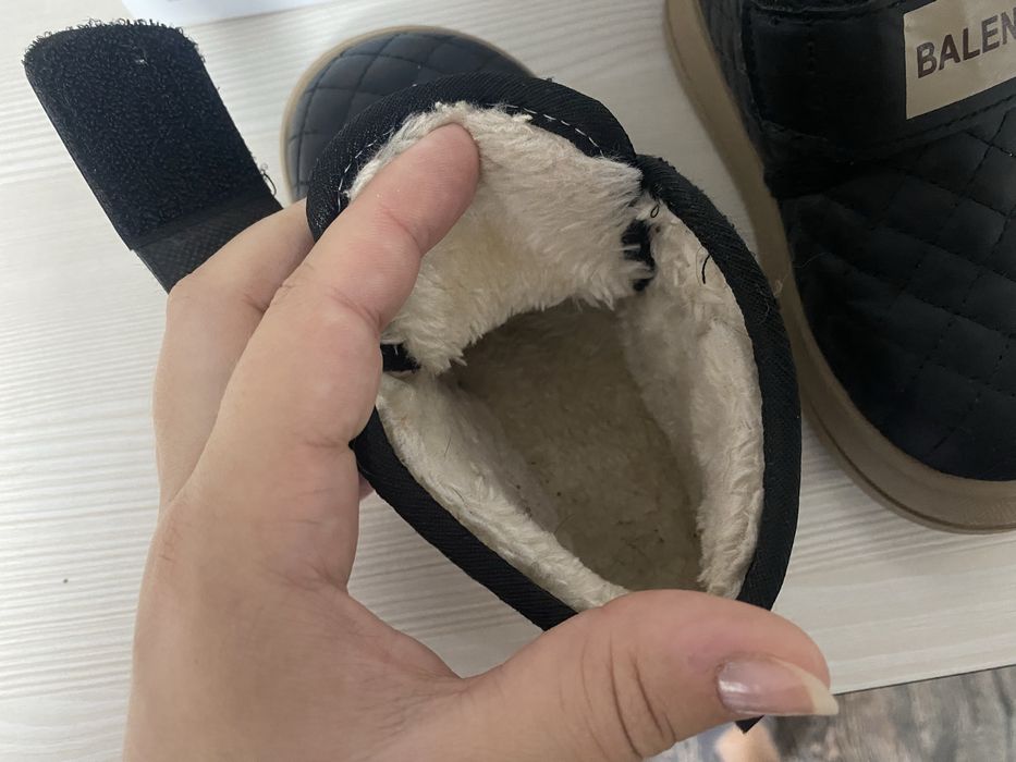 Продам ботинки на осень