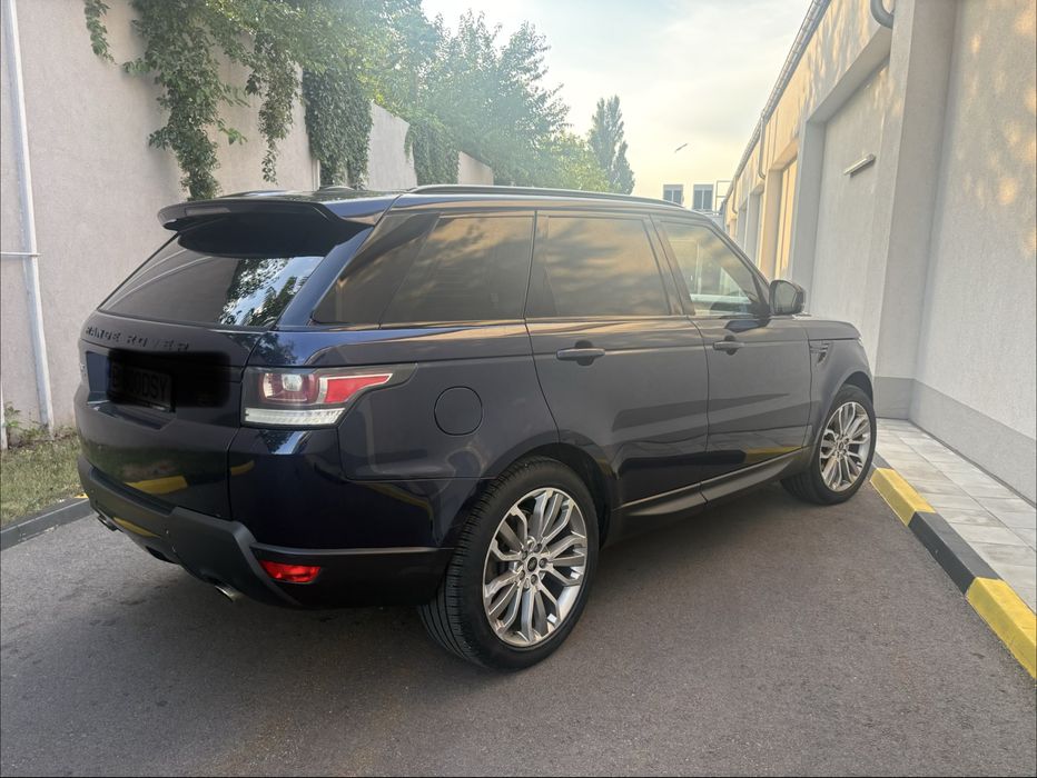 Range Rover Sport variante imobiliare sau auto