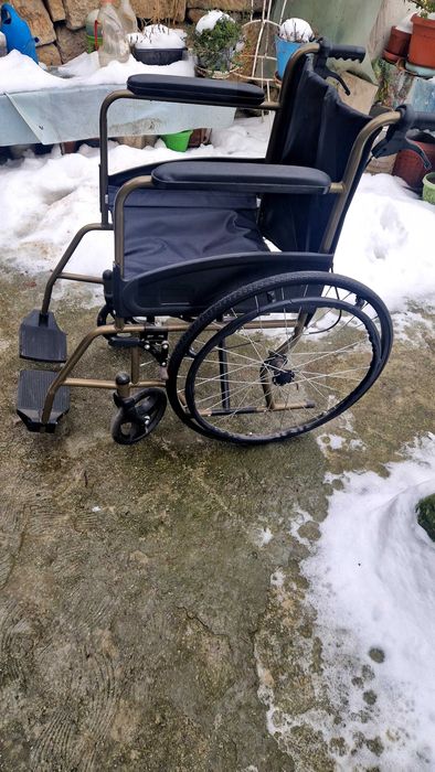 инвалидна количка