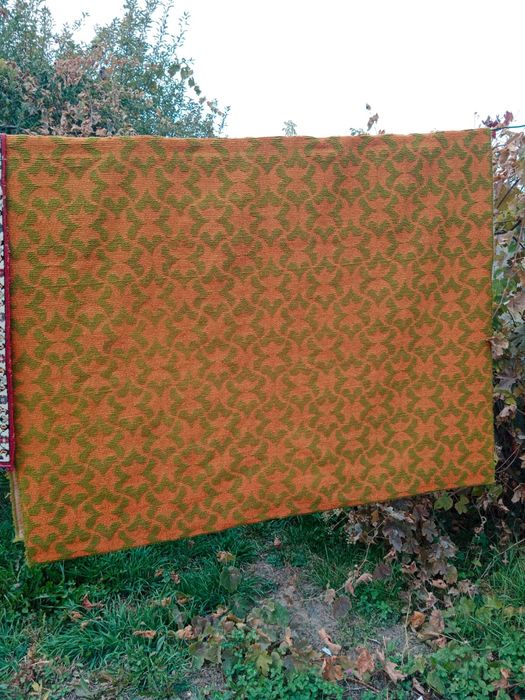 Продам ковры в хорошем состоянии