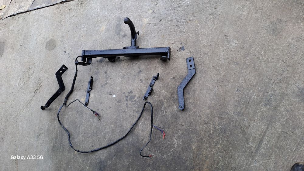 Oригинален теглич за Рено меган 1/ Renault Megane 1