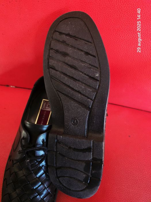 Pantofi barbati din piele, impletiti