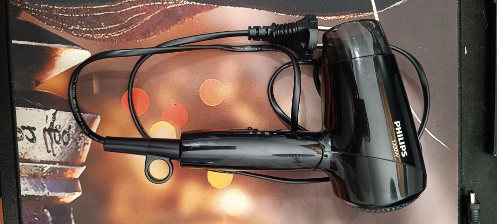 Electronice - masina tuns, aparat curatat porii, placa par, feon