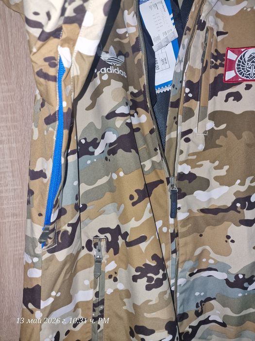 Уникален сноуборд гащеризон