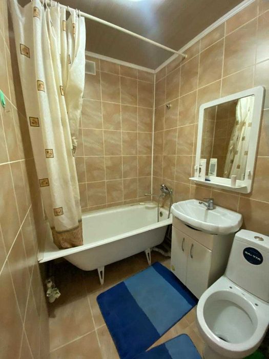 продам 2 комнатную Спутник