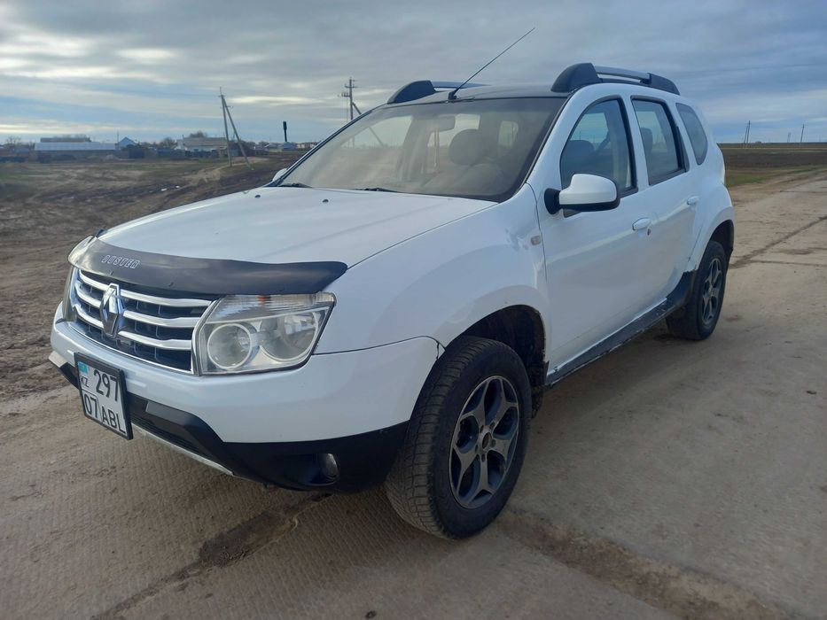 Рено Дастер в хорошем состояний.