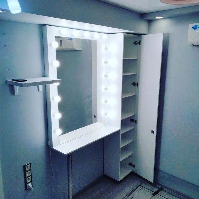 Визажные столики