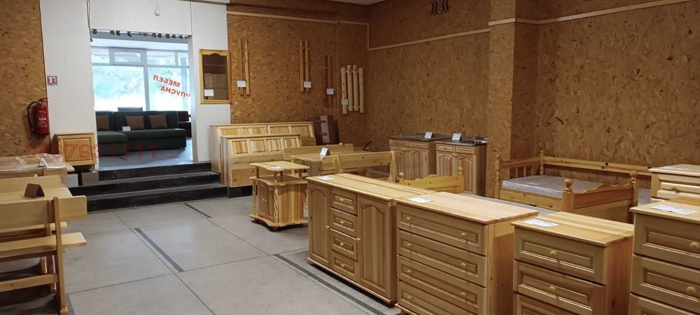 Продава магазин топ локация център Ямбол