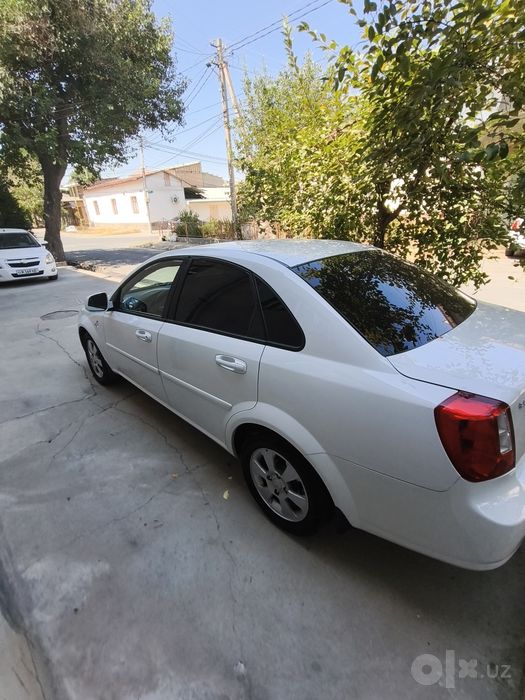 Gentra avtomat 2023 yil. Abc bor . Tozza. 42000 probeg. Benzin.