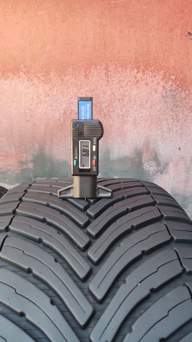 1 брой всесезонна гума  225/50/17 Bridgestone Turanza All Season 6
dot23