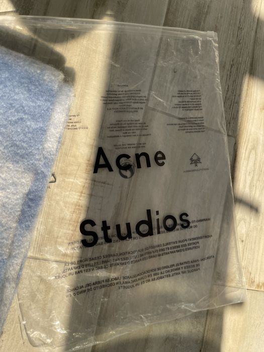 Esarfa acne studios autentica