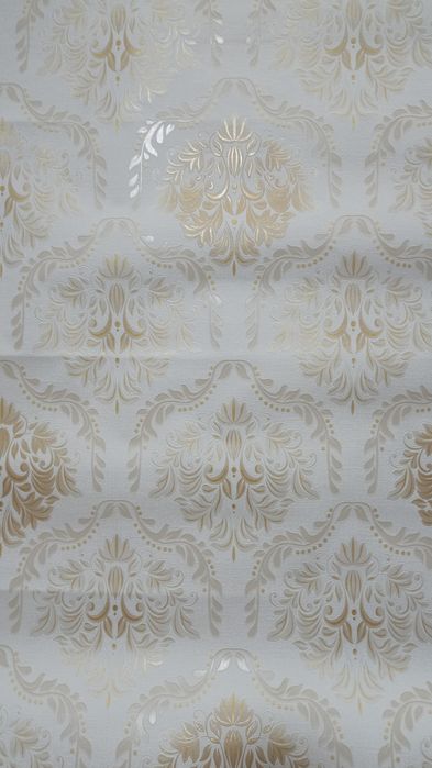 Продам обои новые метровые