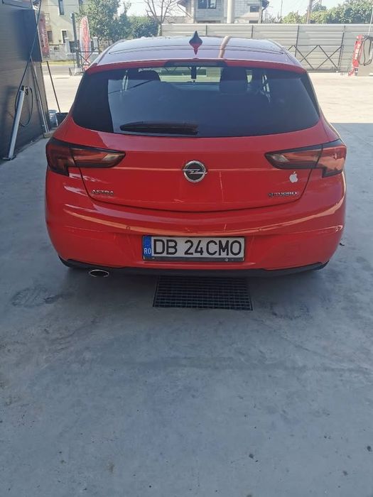 Vând Opel Astra K