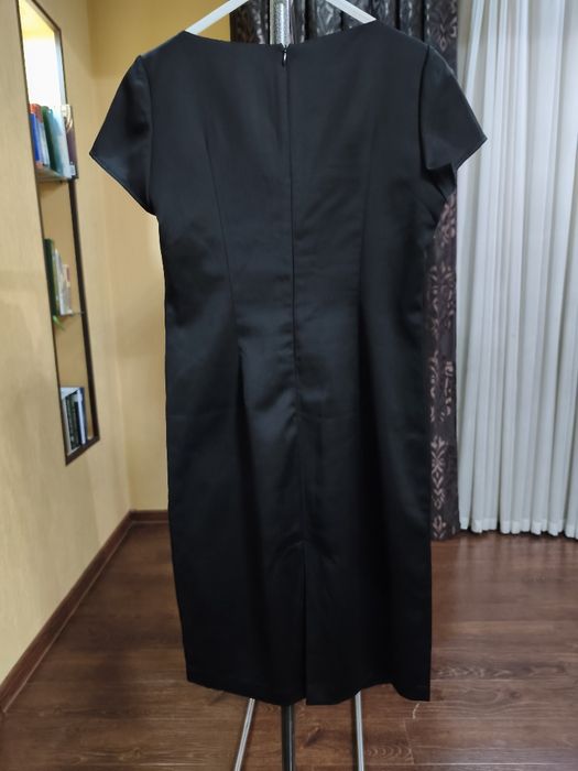 Элегантный костюм-двойка: Жакет и Платье