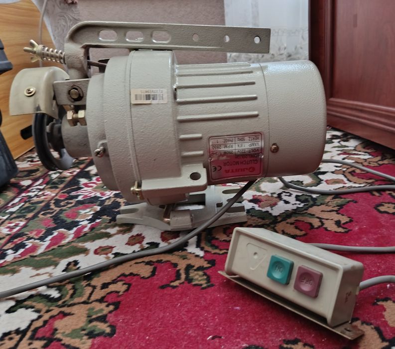 Juita tikuv mashinasining motori sotiladi.  Мотор швейной машины Juita