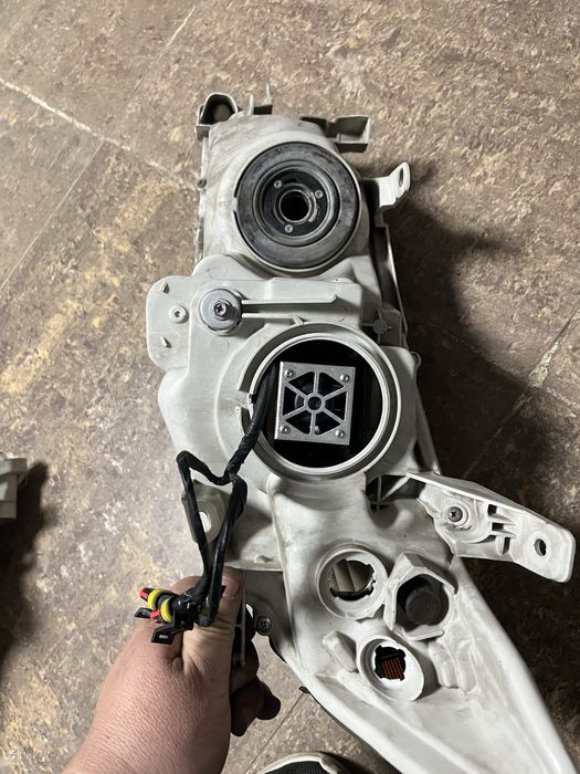 Фары на камри 50