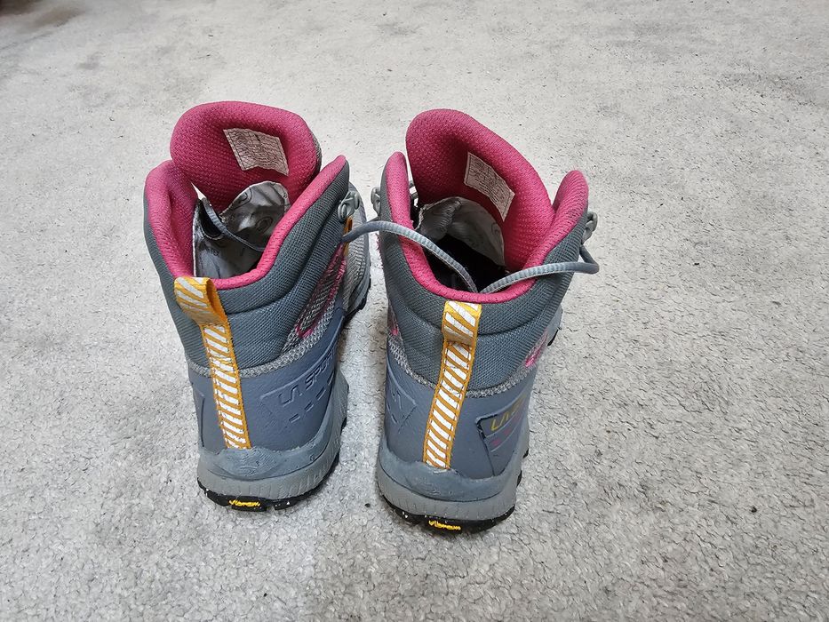 Bocanci La Sportiva TX Hike Mid GTX