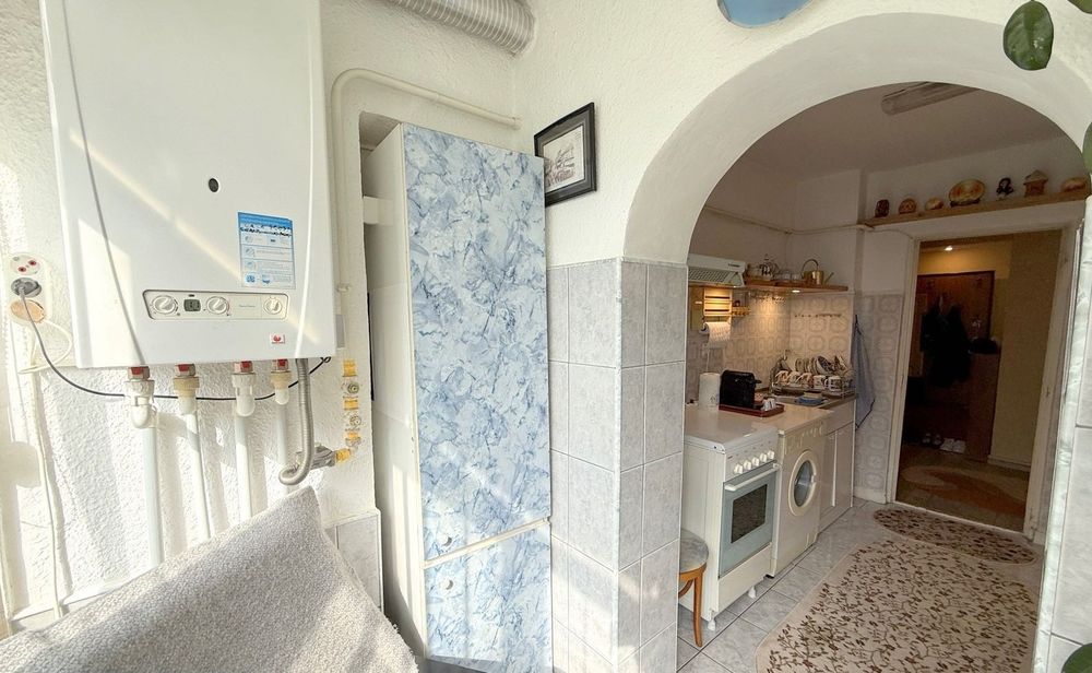 Închiriez apartament 2 camere micro17 1500Ron
