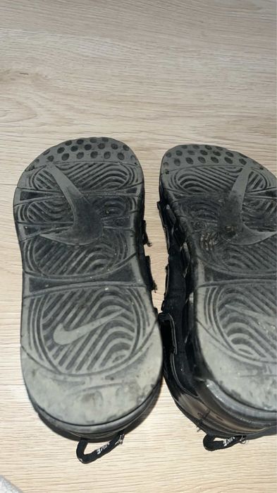 nike uptempo marime 40