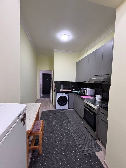 2 xonali uy sotiladi bozorni oldida