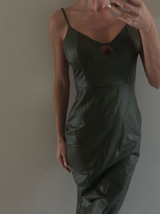 Зелена рокля Shein чисто нова!