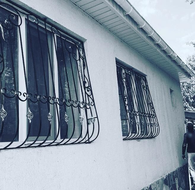 Решётки на окна двери заборы