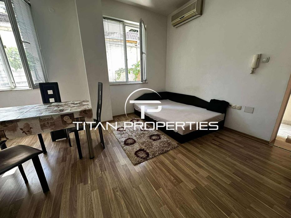 Дава се под наем Едностаен апартамент в Пловдив, Център - 30 кв.м за 200 € - Снимка #3