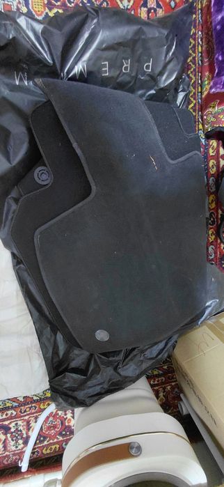 Срочно продаётся полик Li 9