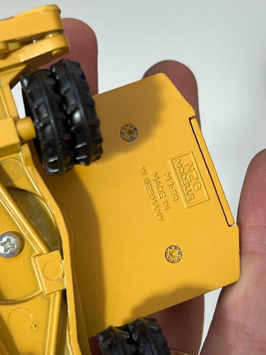 Macheta Metal 1/50 NZG Germany 239 M Eder 835 Excavator Hydraulic