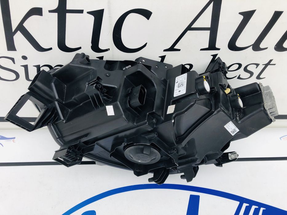 Far dreapta Full led VW ID3 cod 11B941036D