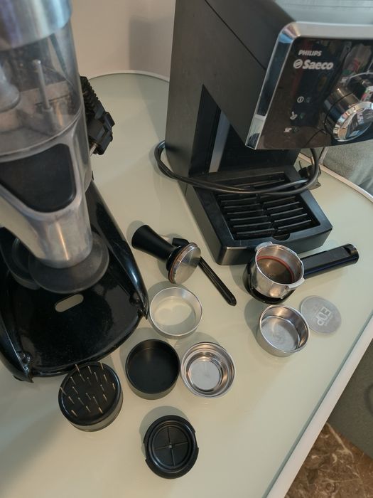 Pachet espressor manual și râșniță profesională