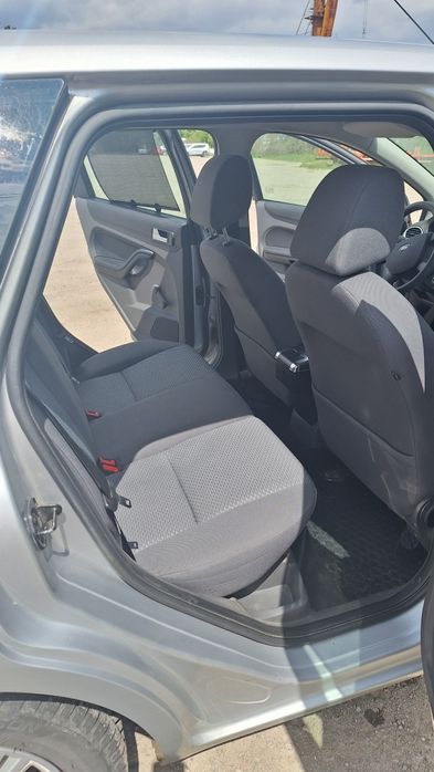 Vând Ford Focus 2