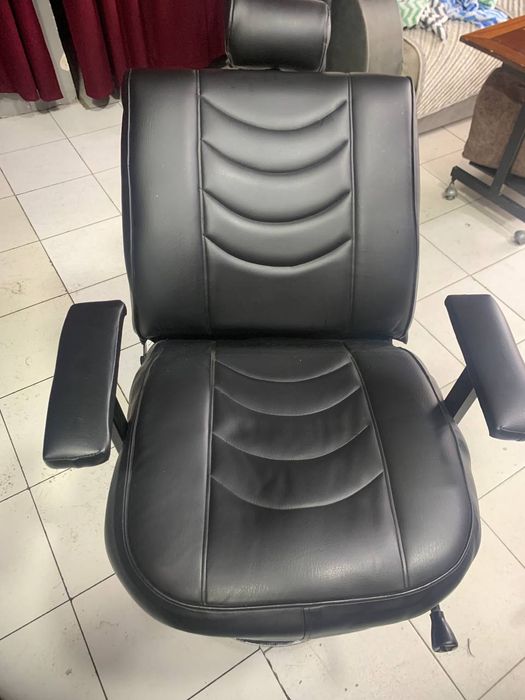 Продойотся парихмахерский кресло договорная