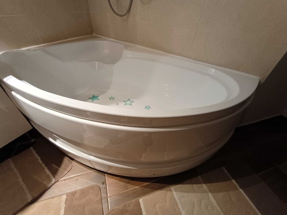 Cada colt fibra lucioasă