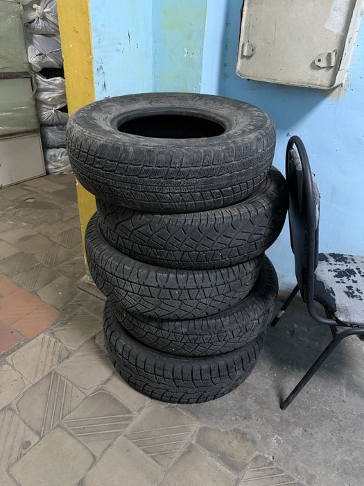 Продам Покрышки.