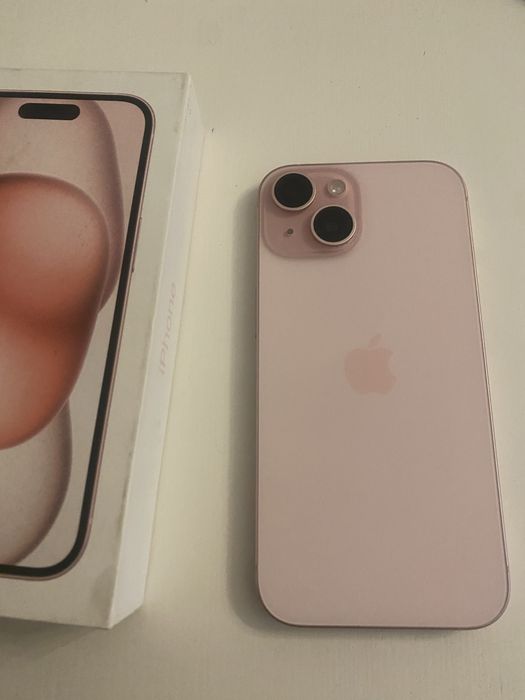 Iphone 15 розов.