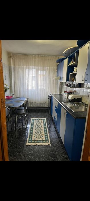 Închiriez apartament două camere