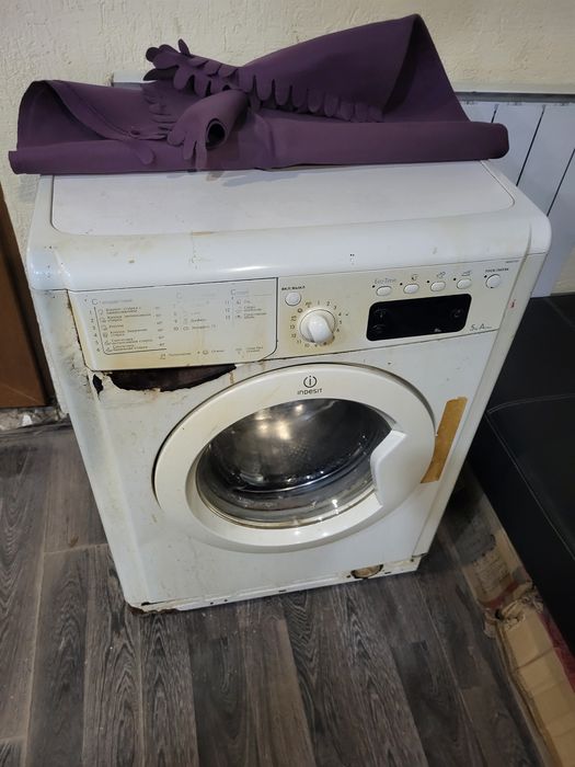 Стиральная машина indesit