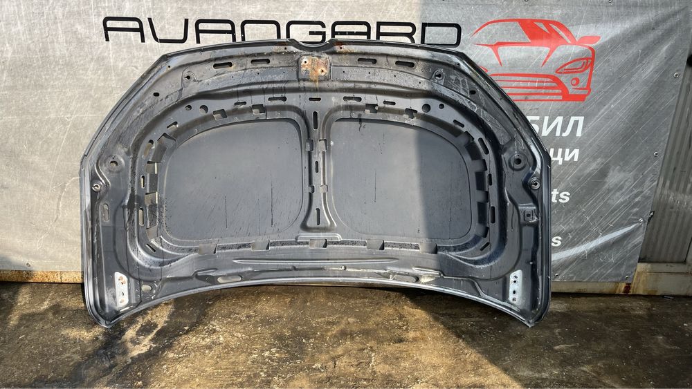 2 броя капак VW Touran,Caddy 2 2011-